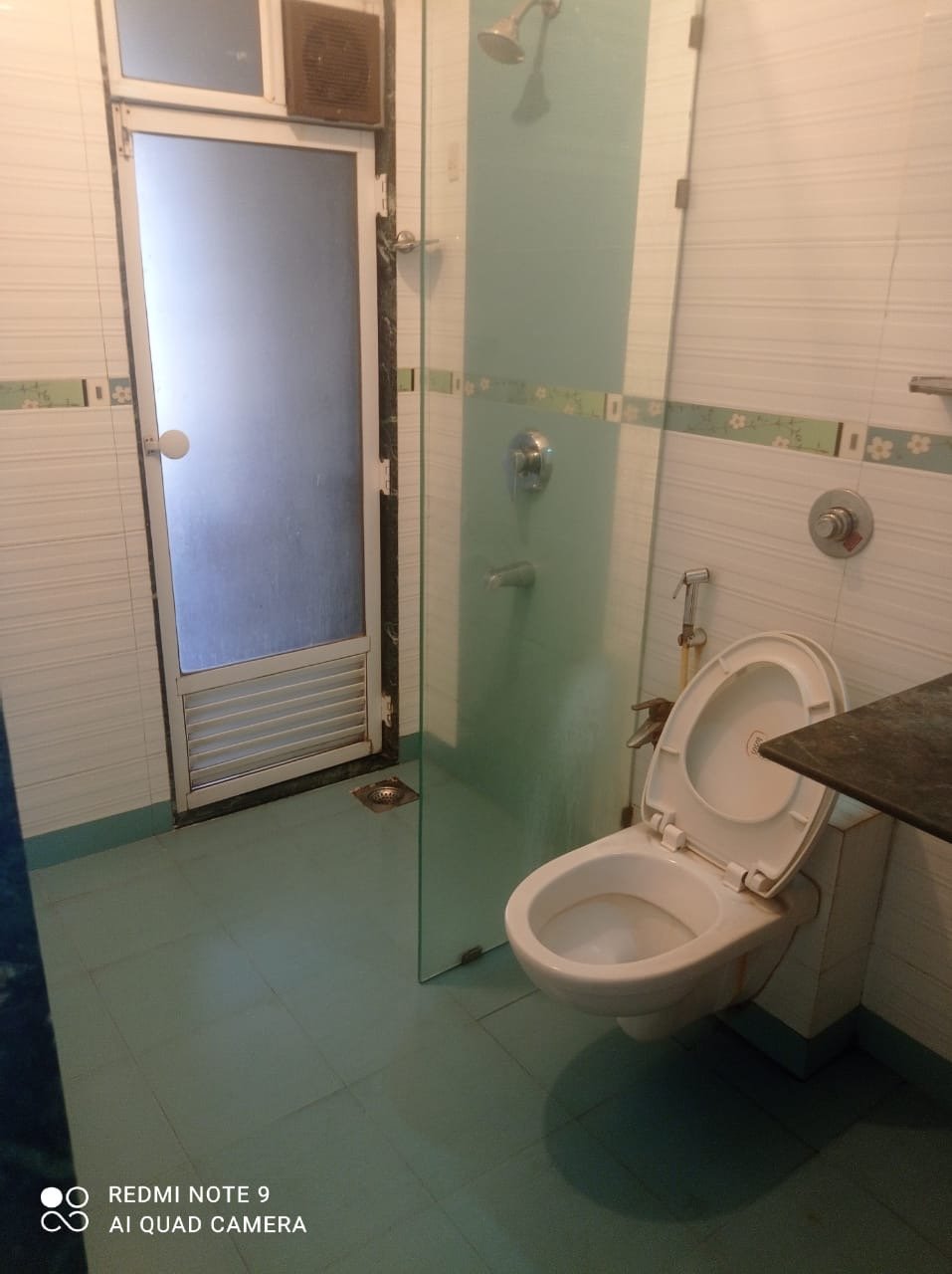 3 BHK Unfurnished Flat for Rent in Lantana Lillum, Nahar Amrit