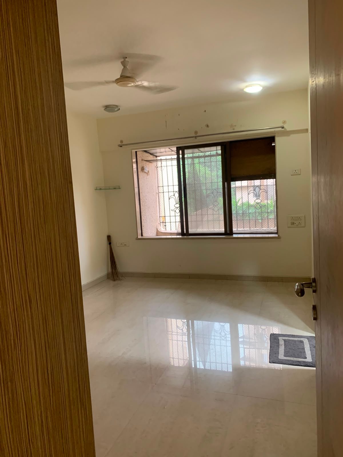 2 BHK Semi Furnished Flat for Rent in Westend CHS, Raheja Vihar